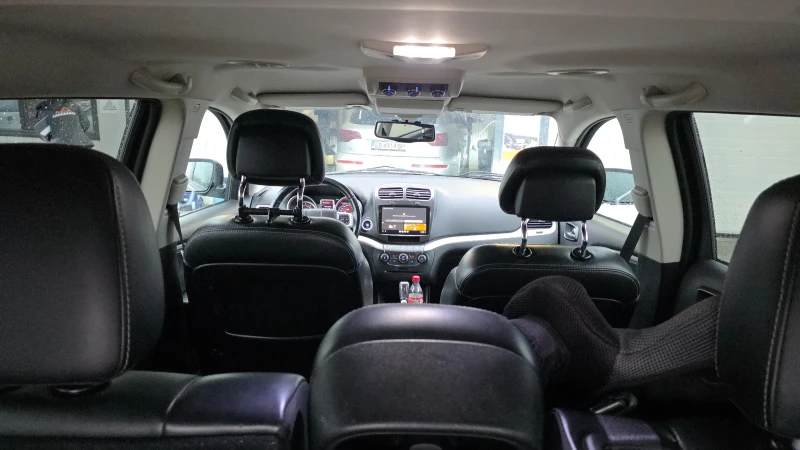 Fiat Freemont 2.0 MultiJet 170hp, снимка 10 - Автомобили и джипове - 52772210