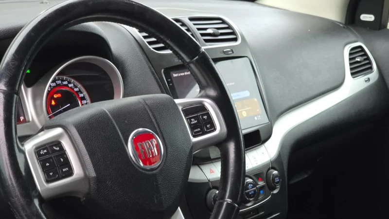 Fiat Freemont 2.0 MultiJet 170hp, снимка 7 - Автомобили и джипове - 52772210