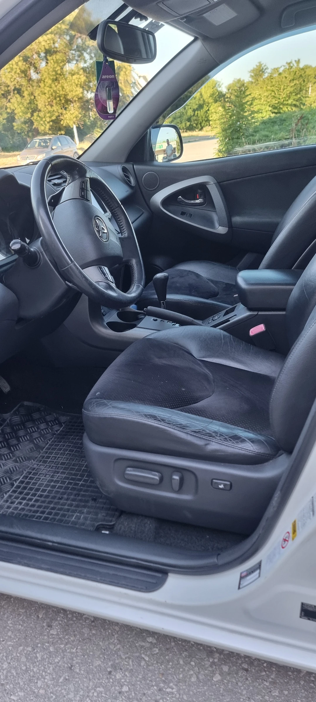 Toyota Rav4 | Mobile.bg   17