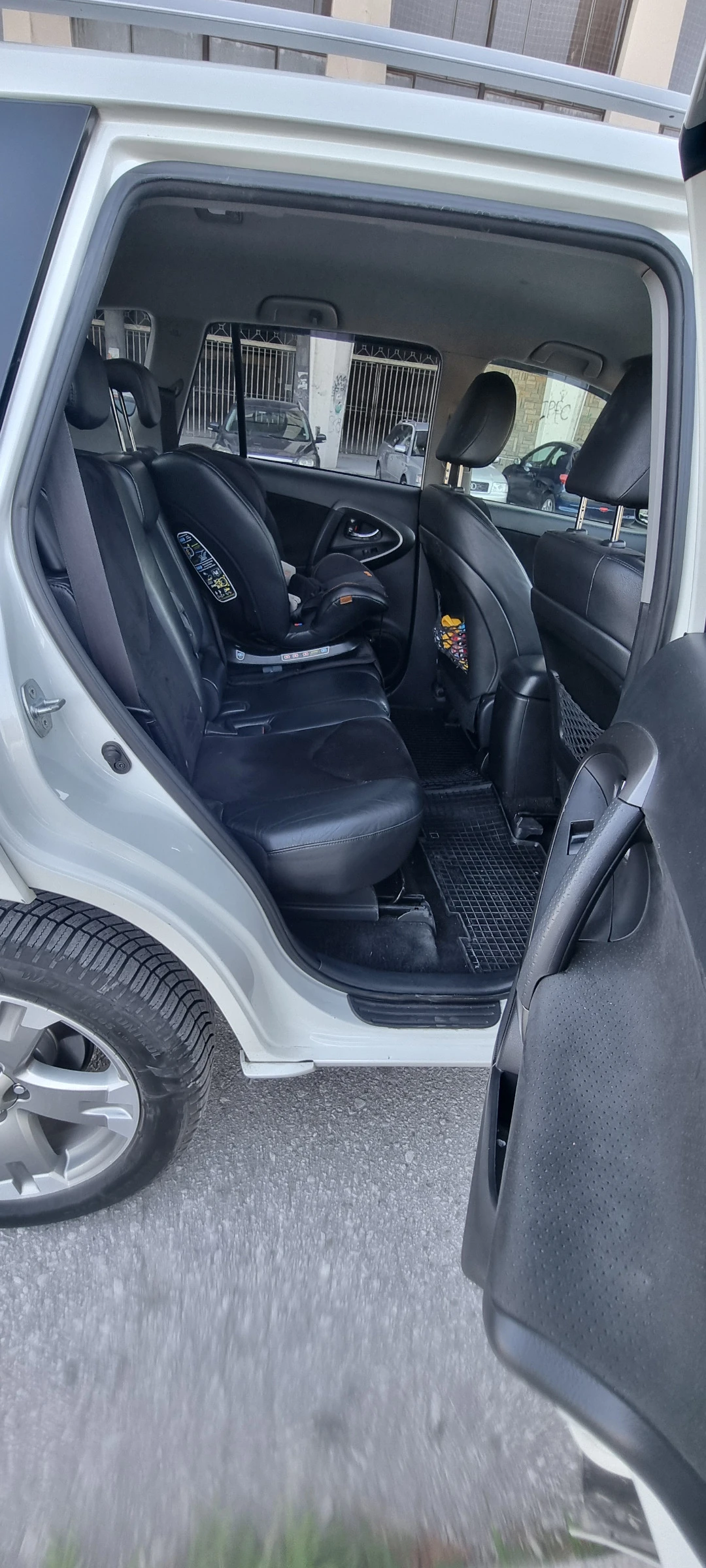 Toyota Rav4 | Mobile.bg   12