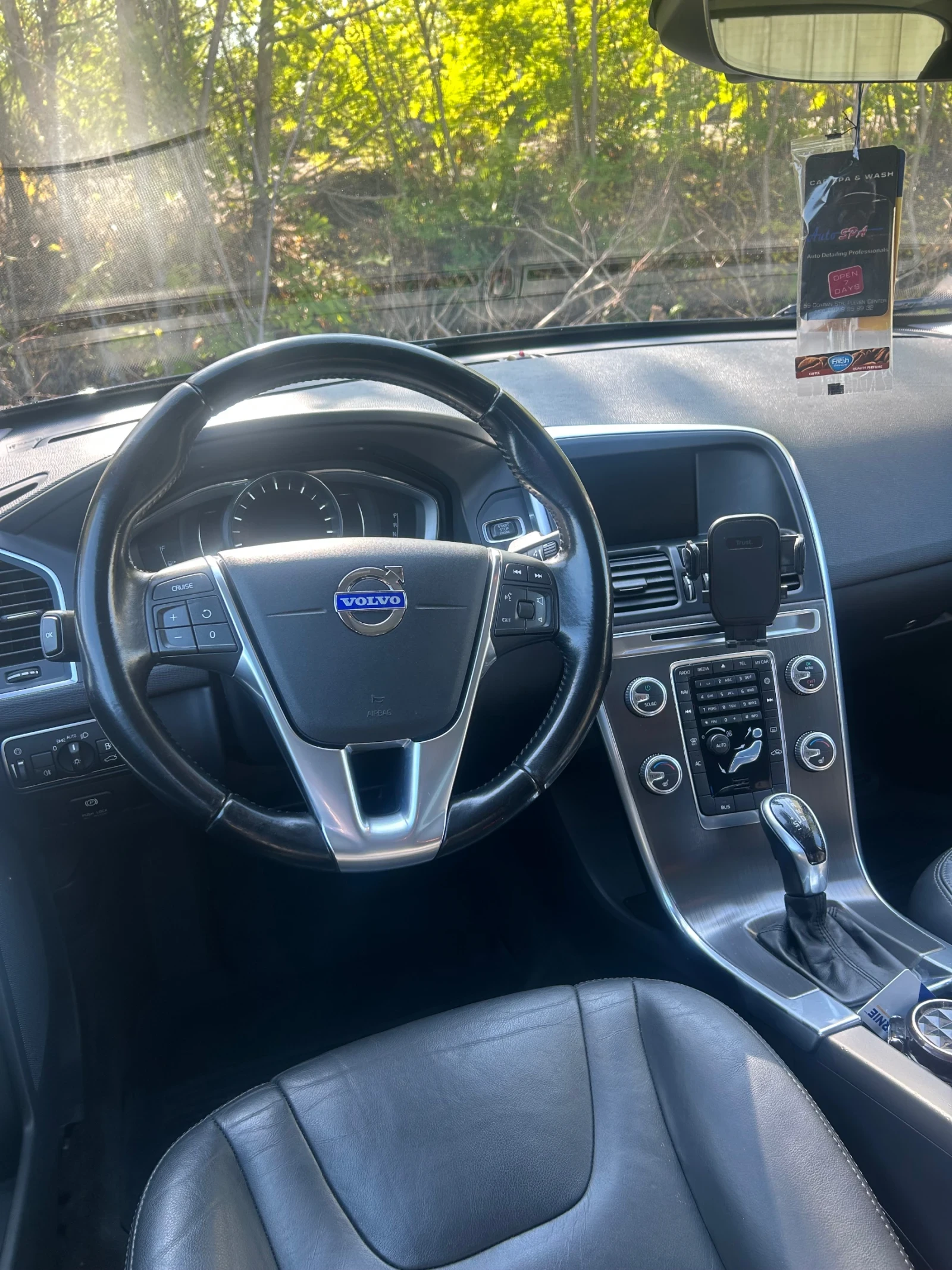 Volvo XC60  - изображение 4