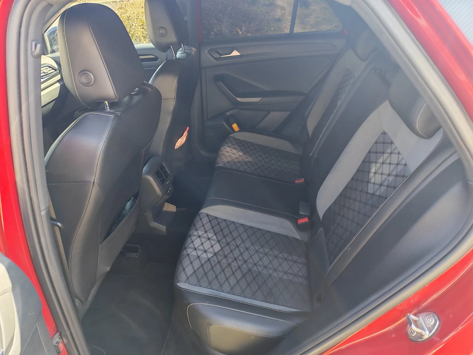 VW T-Roc R-line 4MOTION 2.0TSI DSG, снимка 9 - Автомобили и джипове - 53862798