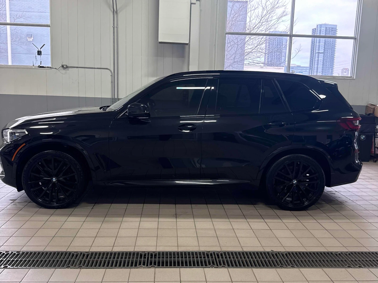 BMW X5 xDrive 40i * M PACK * ЦЕНА ДО БГ * CAR FAX * , снимка 2 - Автомобили и джипове - 54111063