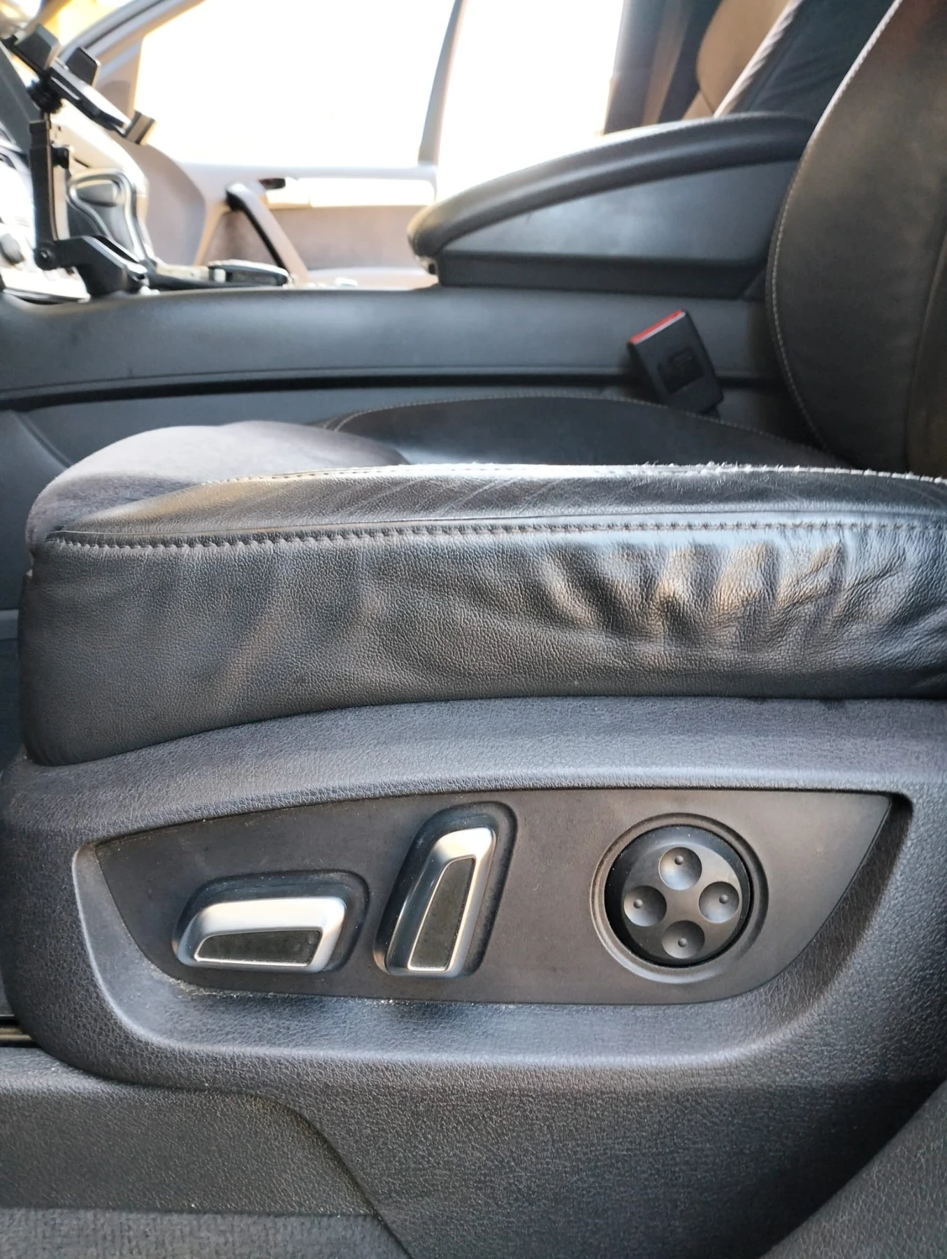 Audi Q7 3.0 дизел, снимка 12 - Автомобили и джипове - 55162562