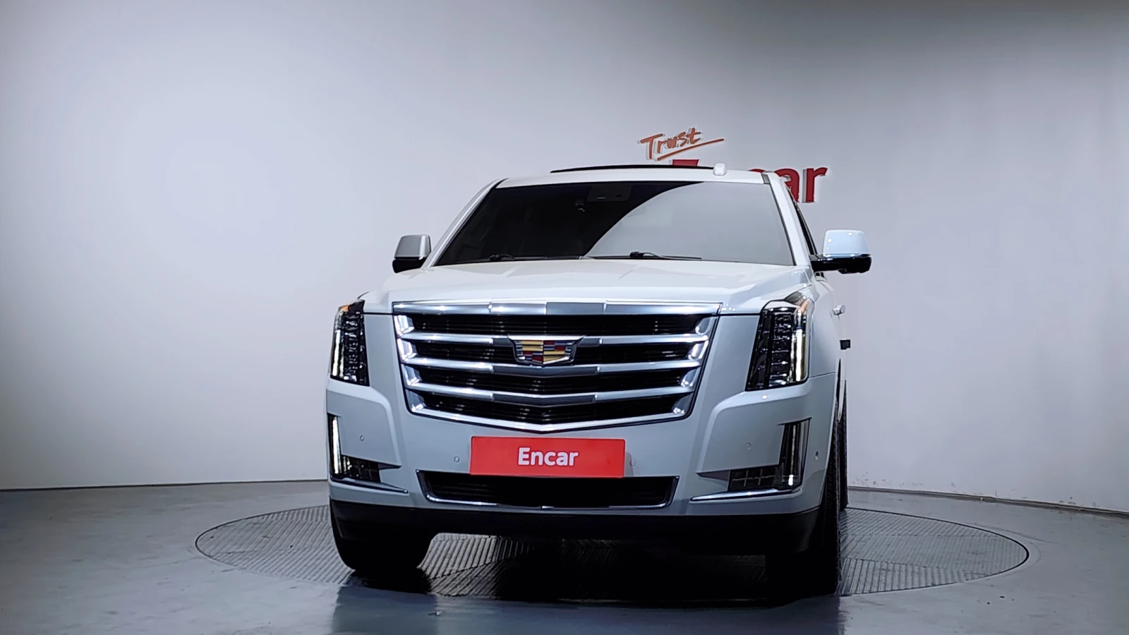 Cadillac Escalade 6.2* ЕЛ. БАГАЖНИК* 360* HUD* BLIND SPOT* КРАЙНА ЦЕ, снимка 3 - Автомобили и джипове - 55367064