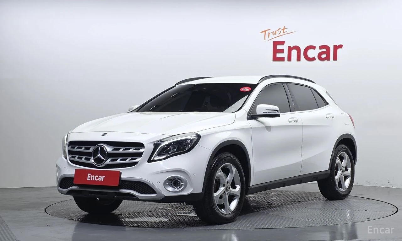 Mercedes-Benz GLA 220 КАМЕРА| ПОДГРЕВ| ПАМЕТ| АСИСТЕНТИ