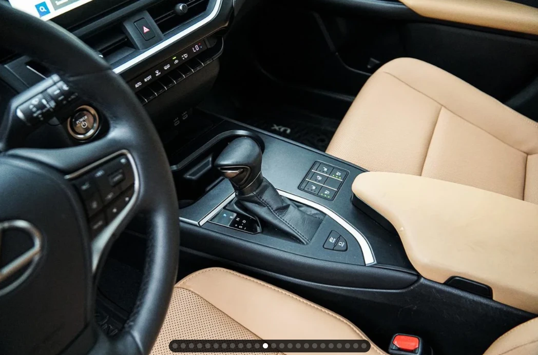 Lexus UX 250h ХИБРИД | 1 СОБСТВЕНИК | ОБДУХВАНЕ | 4Х4, снимка 14 - Автомобили и джипове - 56155286