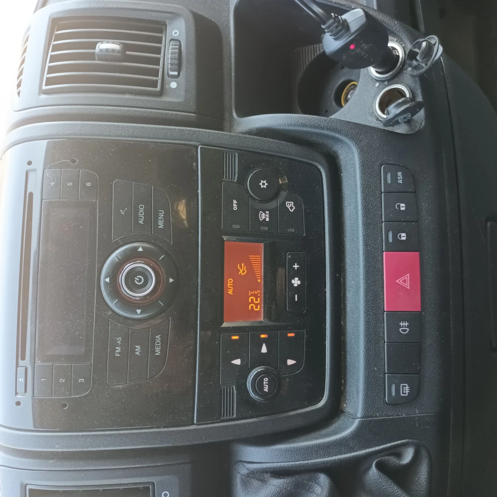 Peugeot Boxer, снимка 13 - Бусове и автобуси - 53706938