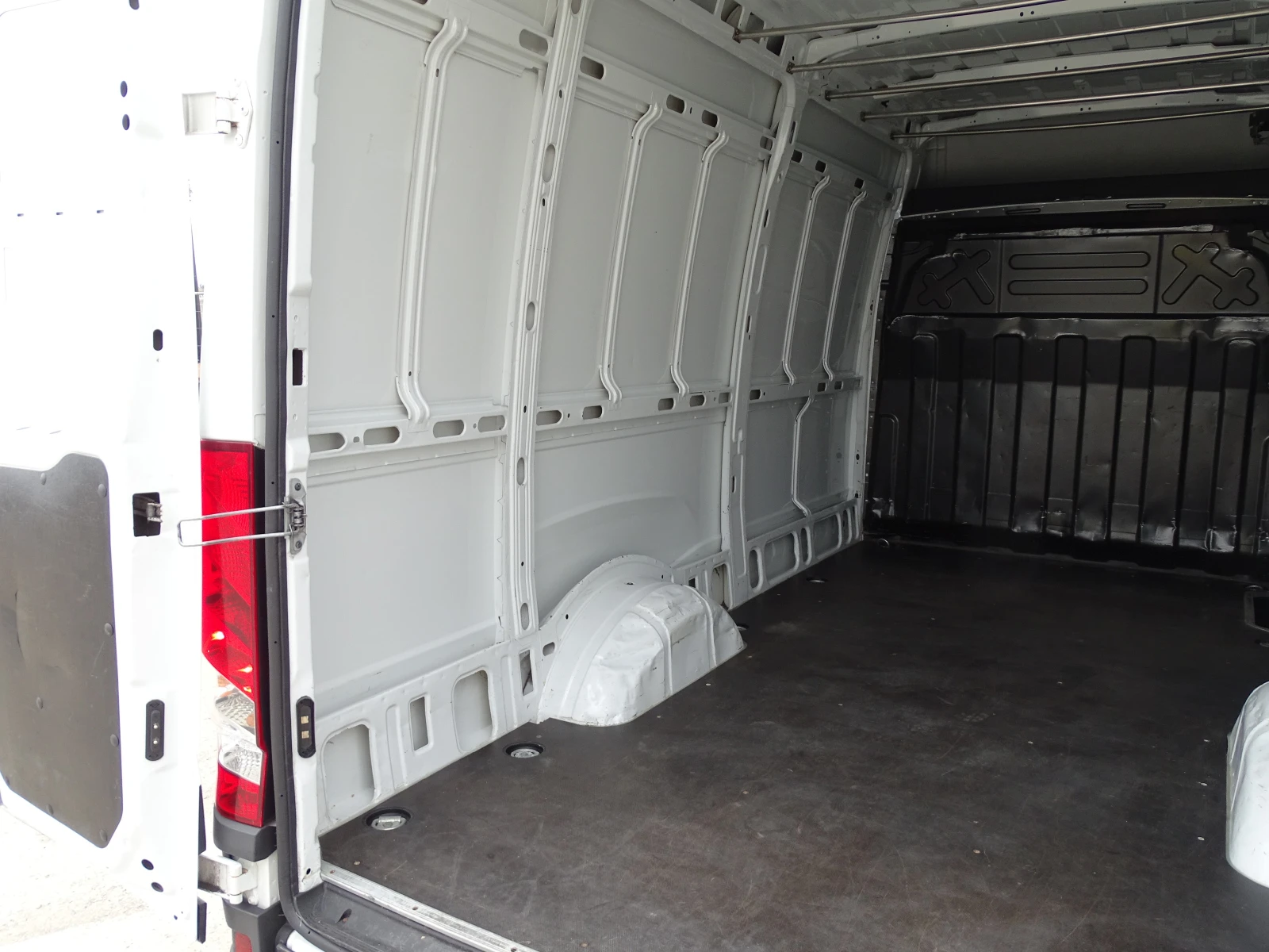 Iveco 35s16   * * * КЛИМАТИК* * * , снимка 10 - Бусове и автобуси - 53910554