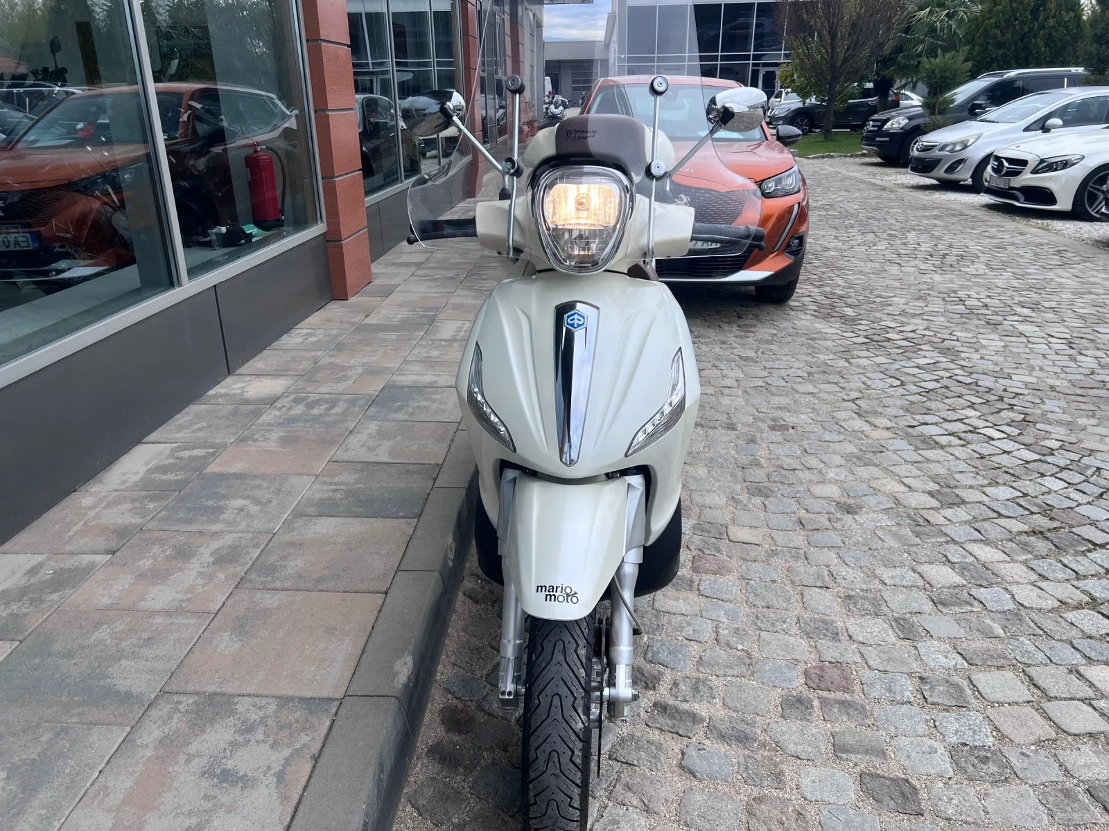 Piaggio Beverly 300, снимка 8 - Мотоциклети и мототехника - 53950891