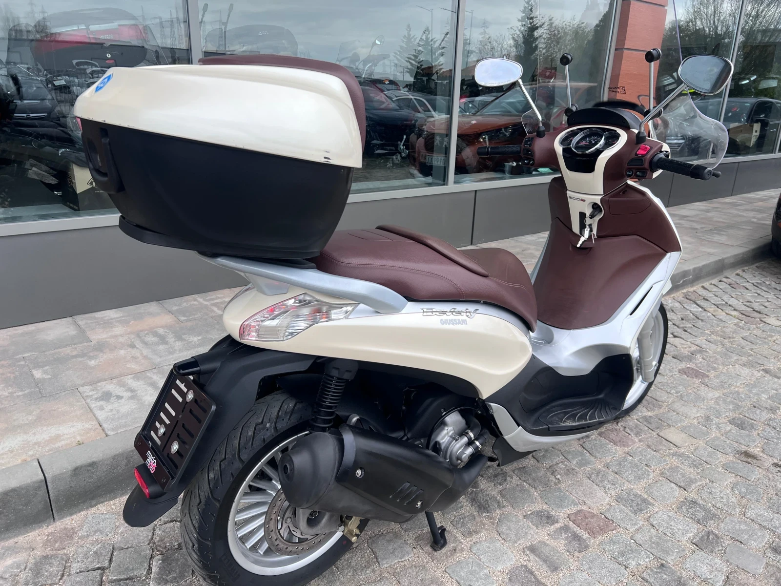 Piaggio Beverly 300, снимка 3 - Мотоциклети и мототехника - 53950891