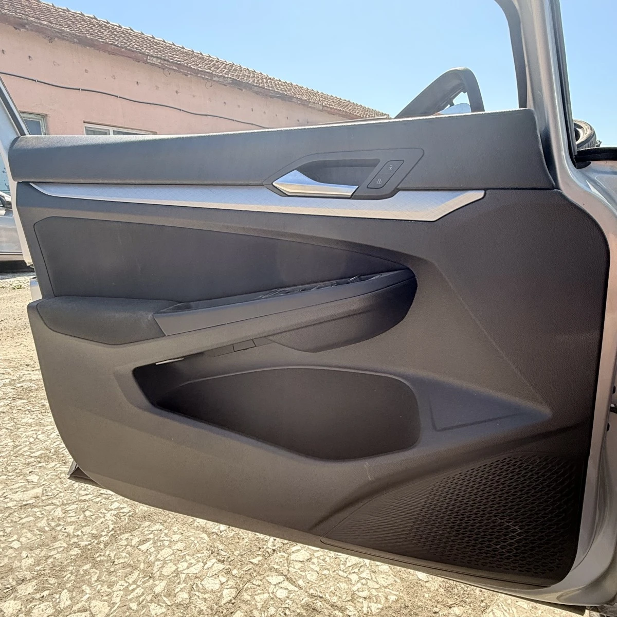 Кора на предна лява врата VW Golf 85 20 TDI DTR 2021 5H4867011D