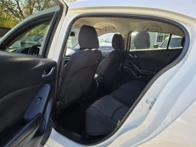 Mazda 3 1.5 SKYACTIV 100к.с Топ състояние , снимка 11
