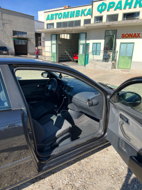 Seat Ibiza, снимка 8 - Автомобили и джипове - 44642629