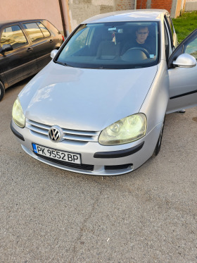 VW Golf, снимка 5 - Автомобили и джипове - 45082500
