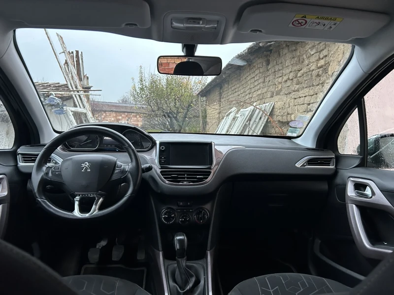 Peugeot 2008 1.2i, снимка 4 - Автомобили и джипове - 48206476