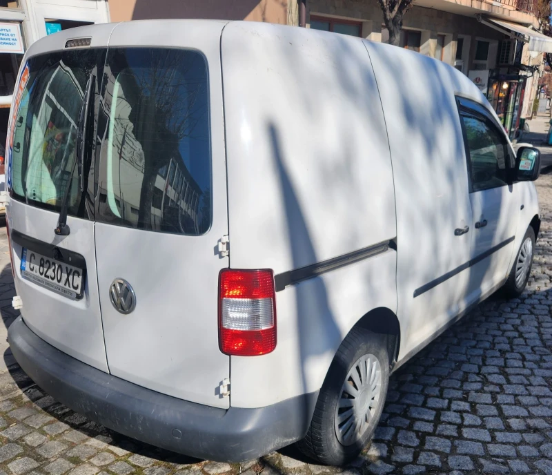 VW Caddy, снимка 6 - Автомобили и джипове - 49085372