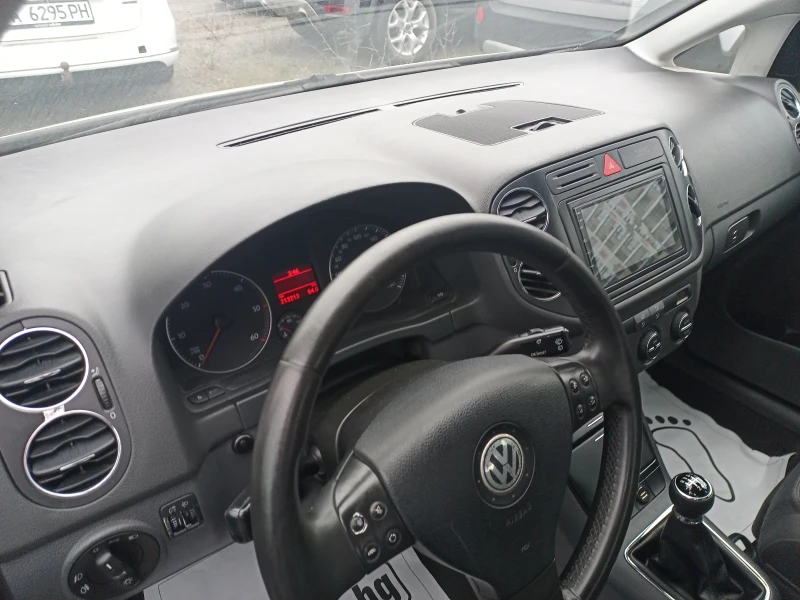 VW Golf Plus 2.0TDI Navi Camera, снимка 10 - Автомобили и джипове - 52836699
