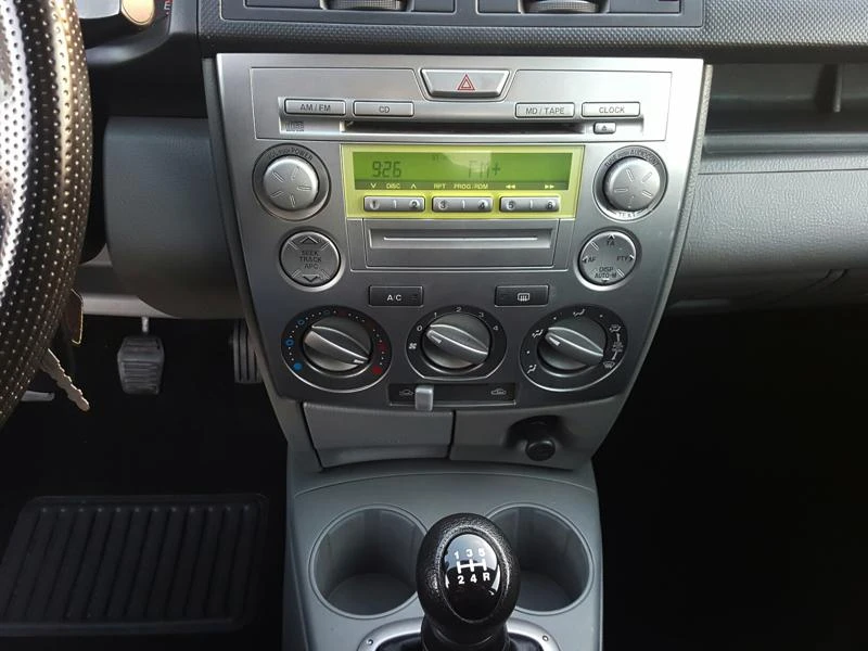 Mazda 2 1.4 HDI, снимка 14 - Автомобили и джипове - 16444020