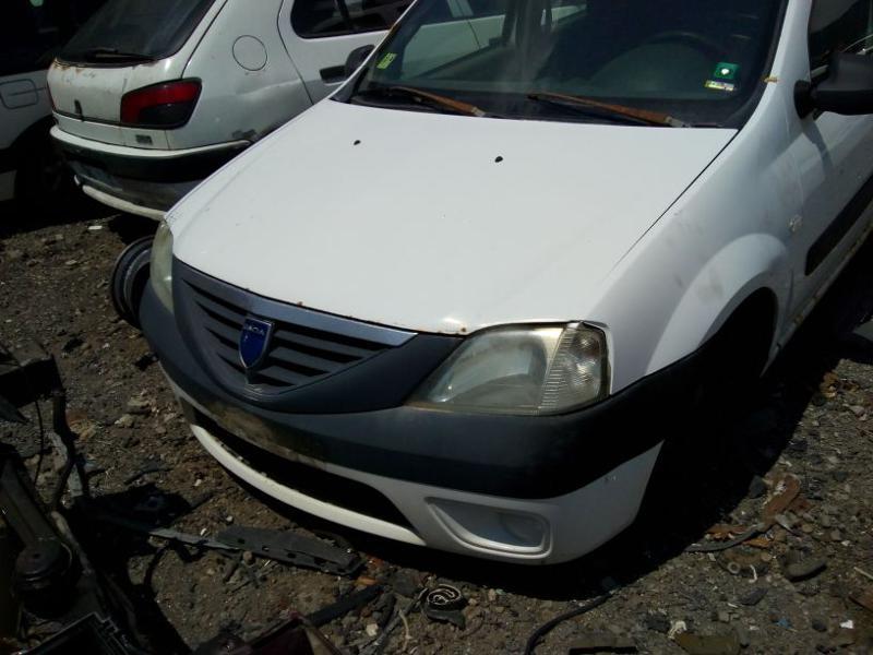 Dacia Logan, снимка 1 - Автомобили и джипове - 35339813