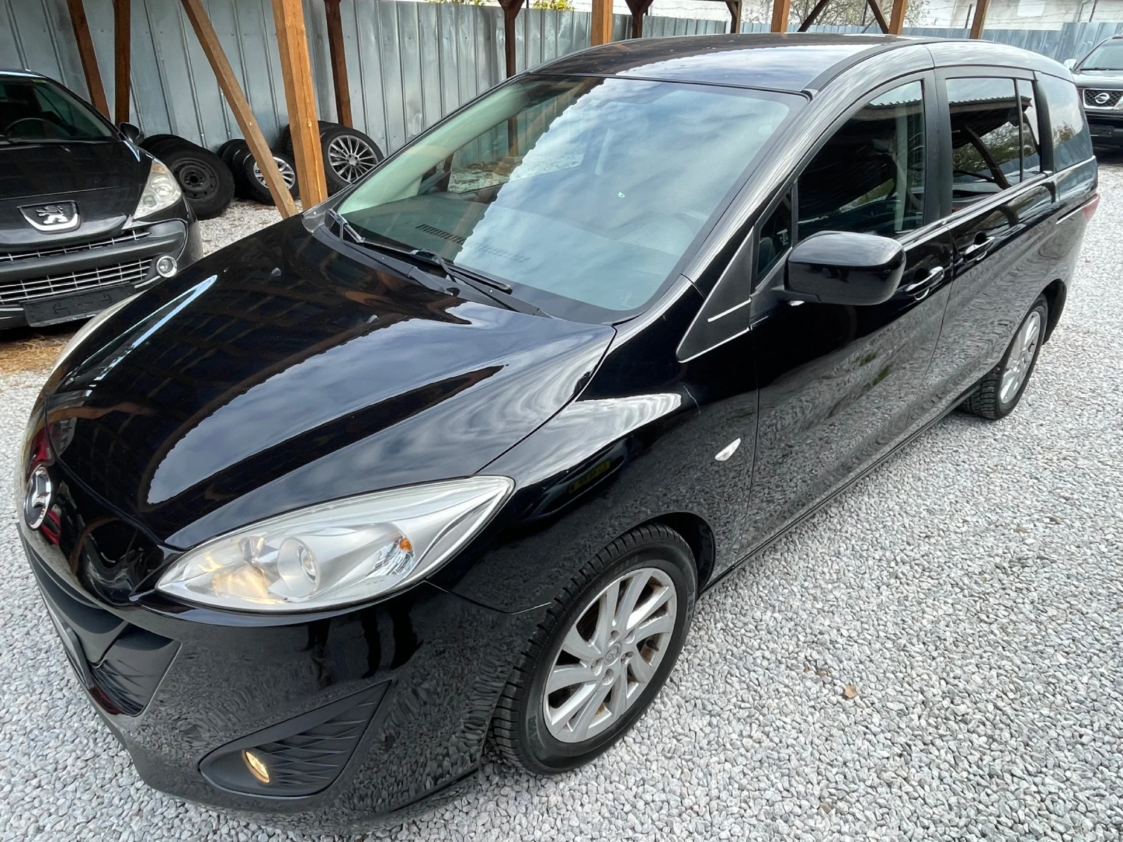 Mazda 5 2.0 i 6 + 1 | Mobile.bg   2
