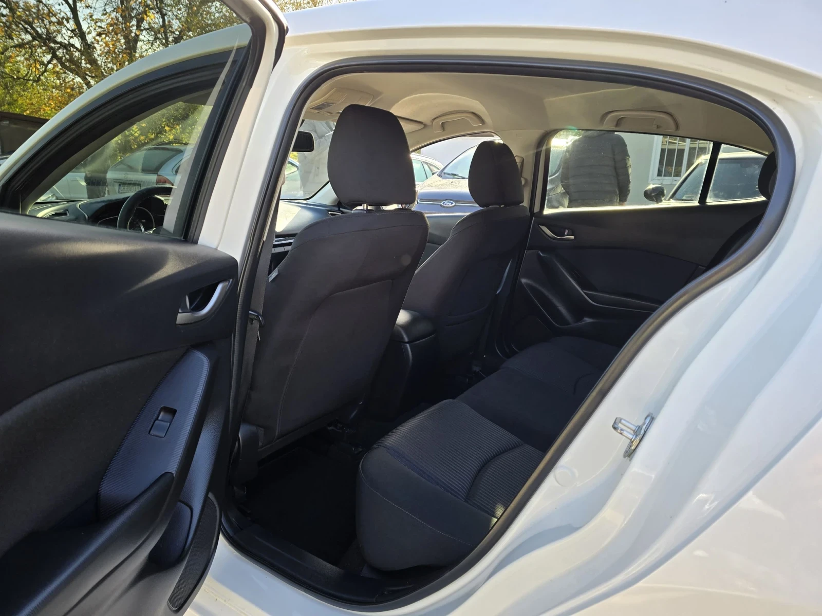 Mazda 3 1.5 SKYACTIV 100.    | Mobile.bg   11