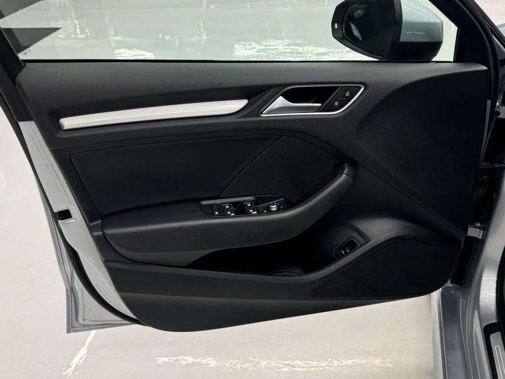 Audi S3 * quattro Premium Plus * CARFAX * БЕЗ ПЪРВОНАЧАЛНА - изображение 6