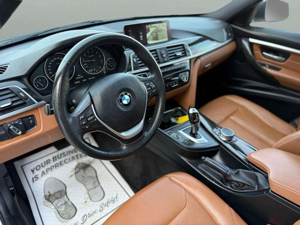 BMW 330 i 3 Series AWD xDrive АвтоКредит  (ЦЕНА ДО БГ) - изображение 8