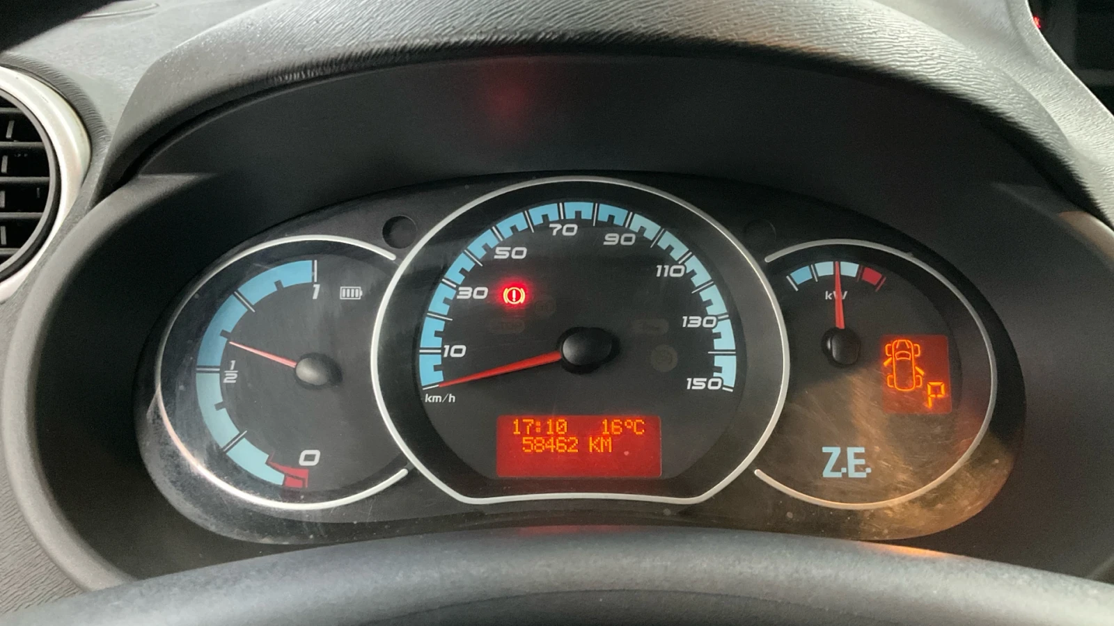 Renault Kangoo Maxi 88% батерия 58000км, снимка 7 - Автомобили и джипове - 53791857