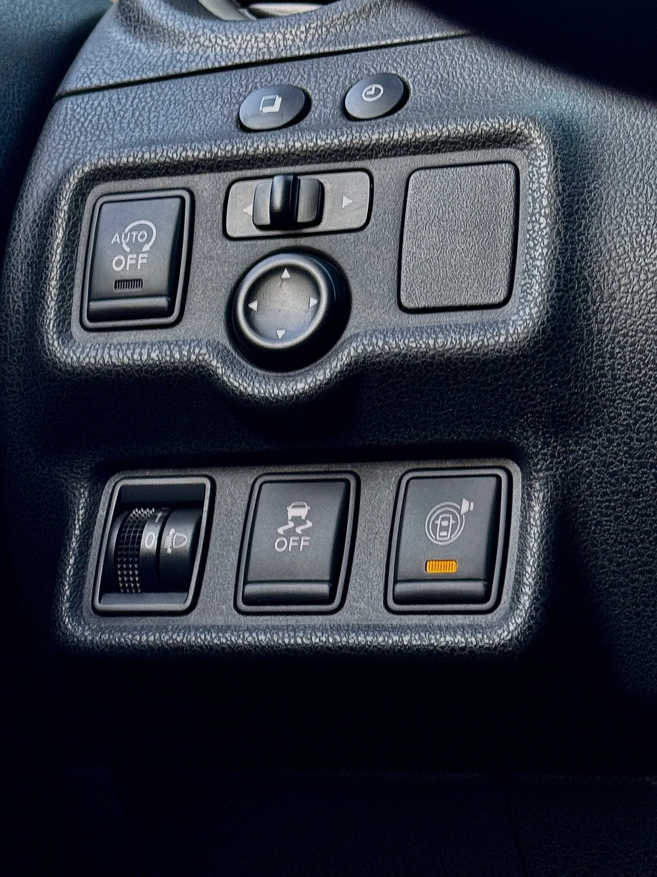 Nissan Note Navi/Camera/Road assistance/service history, снимка 11 - Автомобили и джипове - 53841732