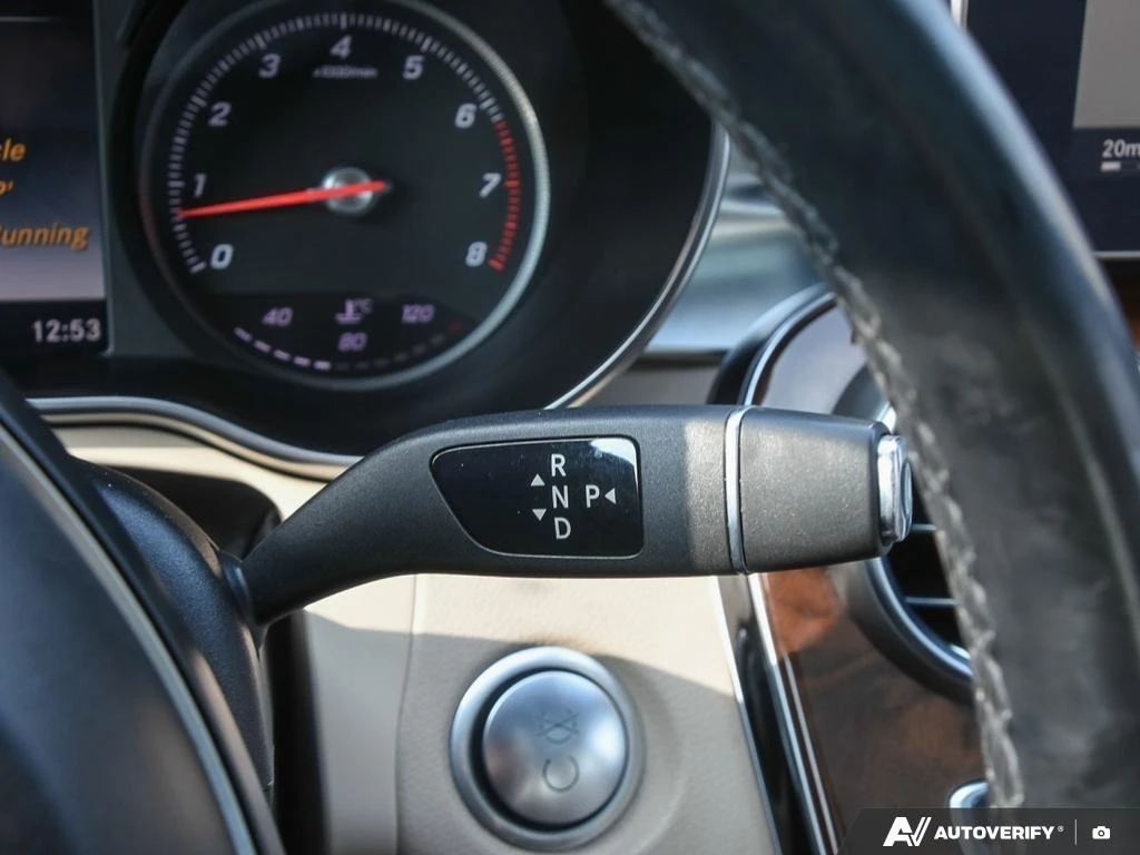 Mercedes-Benz C 400  C400 4MATIC  С РЕГИСТРАЦИЯ & АВТО КРЕДИТ, снимка 12 - Автомобили и джипове - 53995628