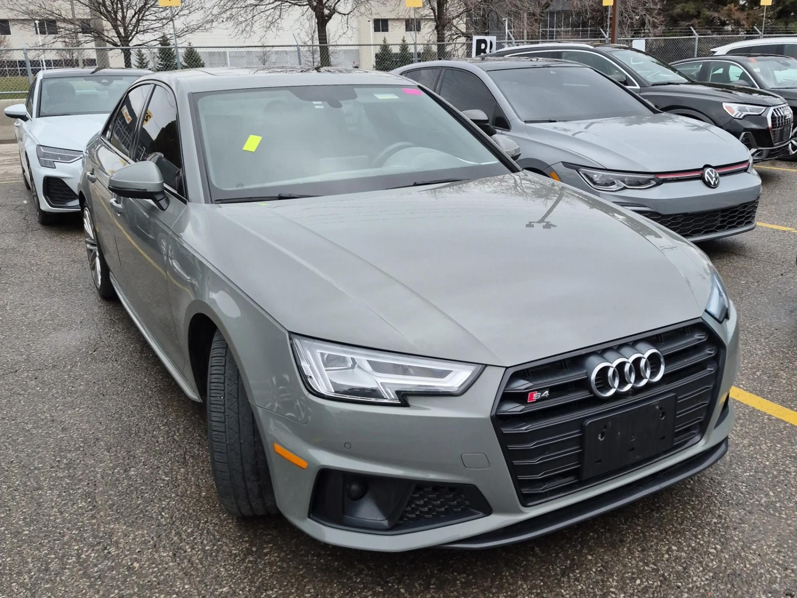 Audi S4 PRESTIGE SEDAN 4D* Back cam* Шибидах* Масажи* Подг, снимка 3 - Автомобили и джипове - 54067305