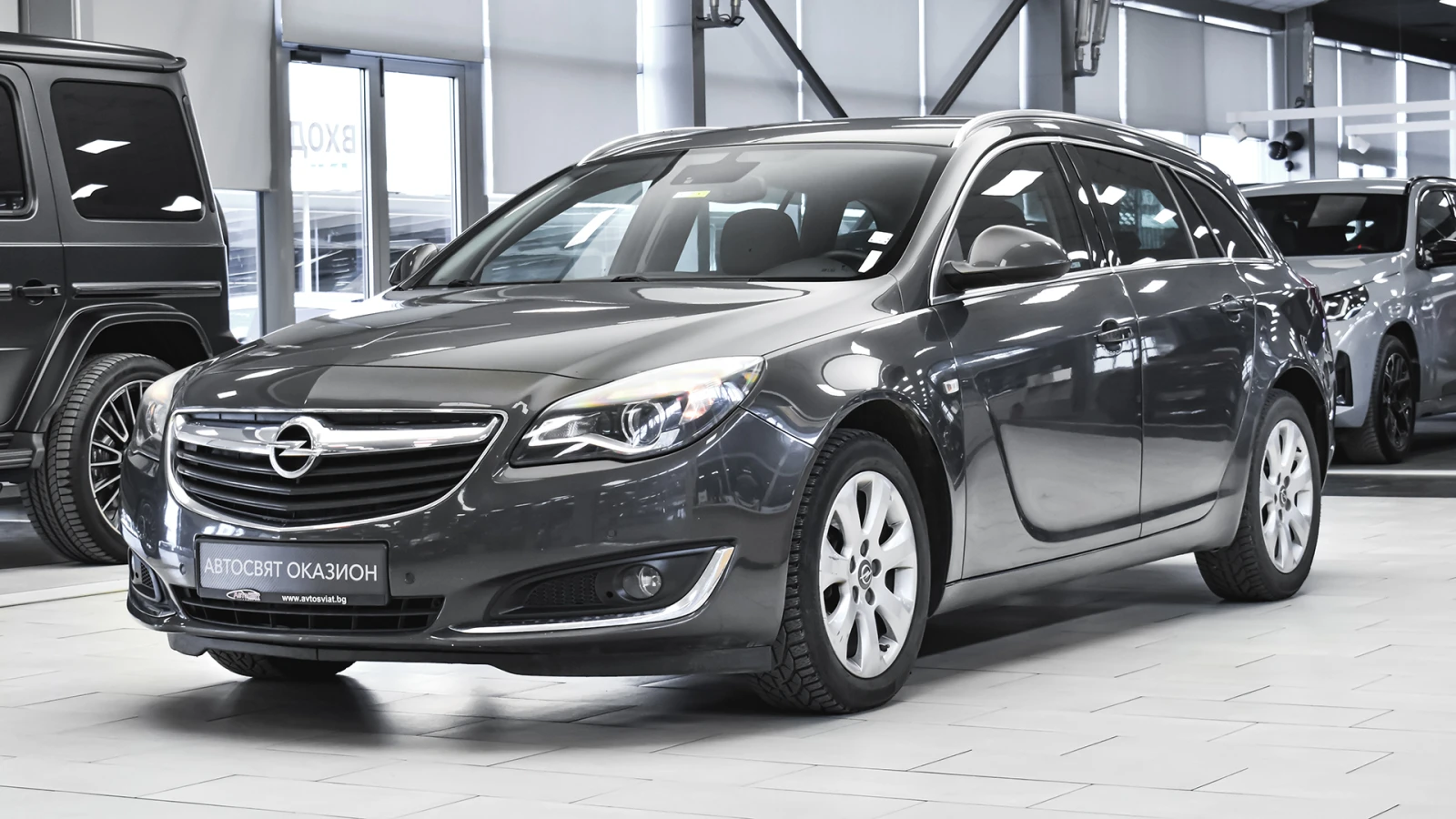 Opel Insignia Sports Tourer 1.6d Cosmo Automatic, снимка 4 - Автомобили и джипове - 54220068