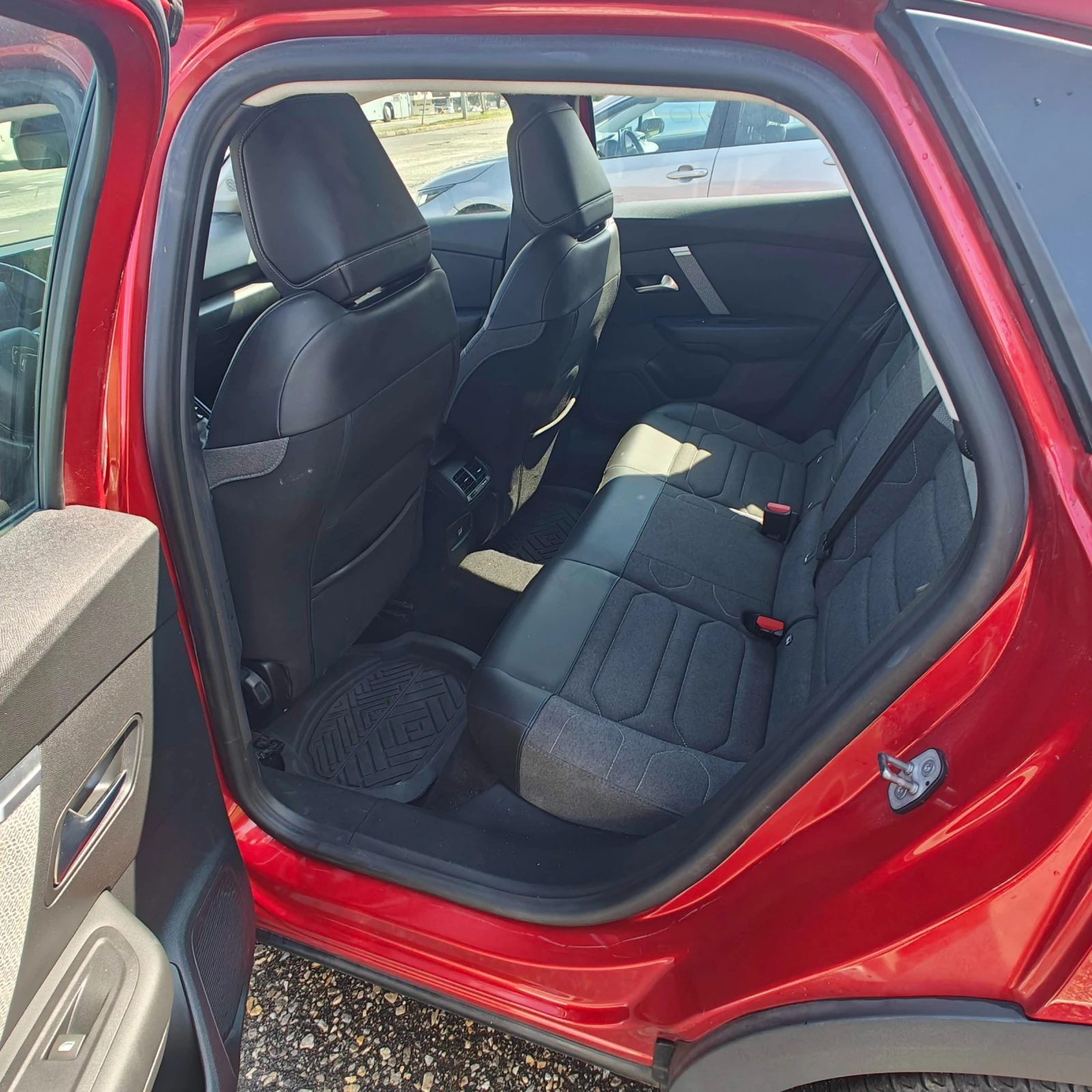 Citroen C4 17.500km, снимка 13 - Автомобили и джипове - 54258091