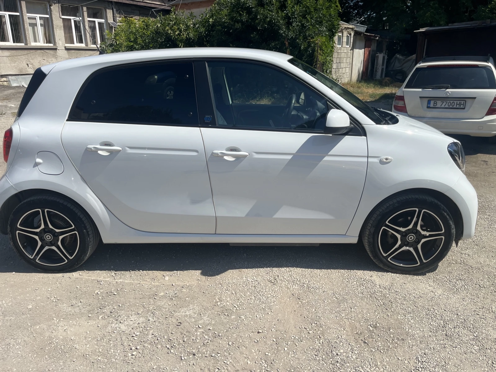 Smart Forfour, снимка 12 - Автомобили и джипове - 55571700