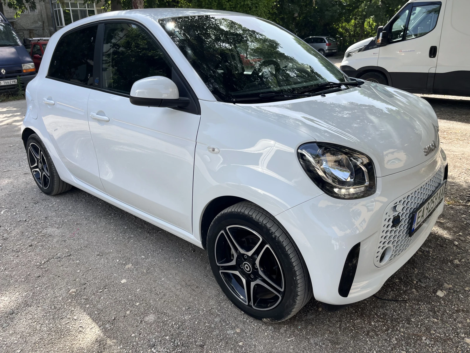 Smart Forfour, снимка 15 - Автомобили и джипове - 55571700