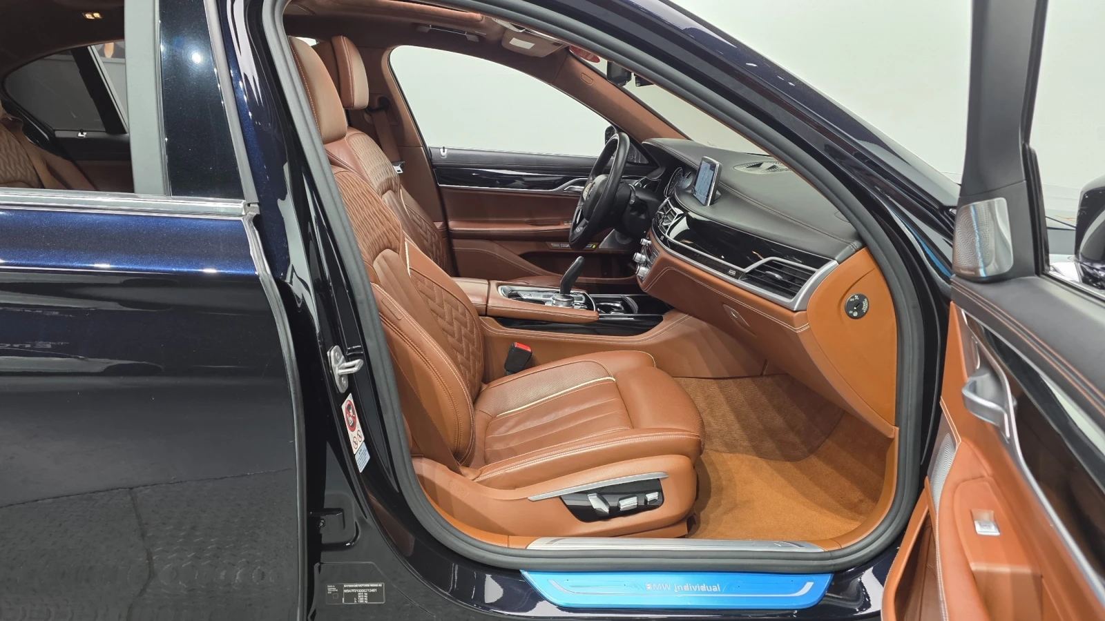 BMW 750 750Li xDrive Vision 100 Edition | HUD | ����� | �� | Mobile.bg � ����������� 12