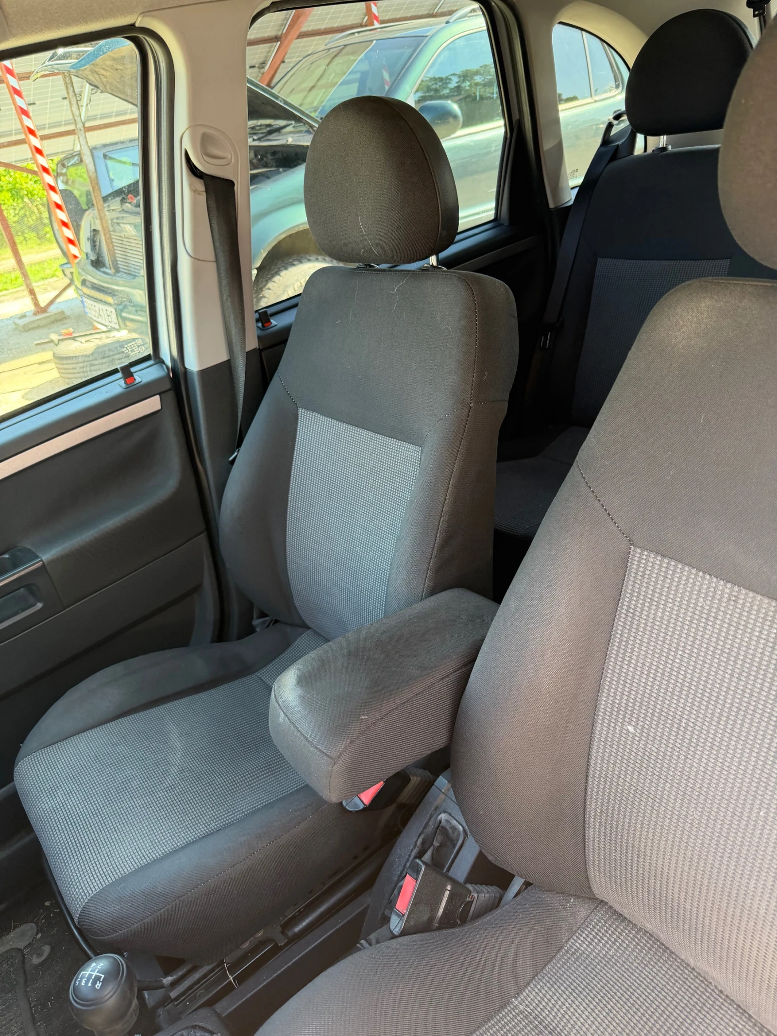 Opel Meriva 1.4, снимка 8 - Автомобили и джипове - 54767488