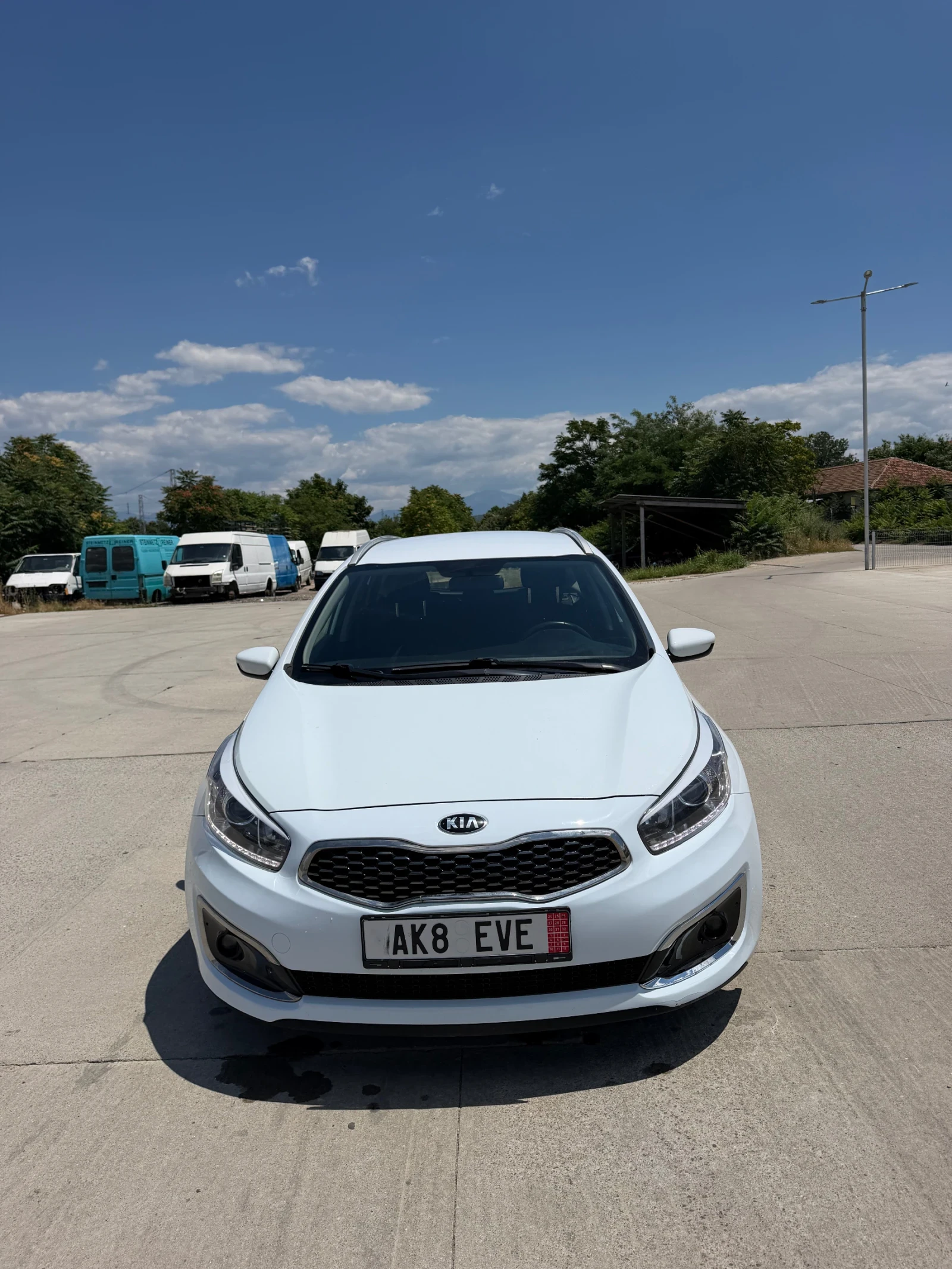 Kia Ceed 1.6 Diesel, снимка 2 - Автомобили и джипове - 55578272