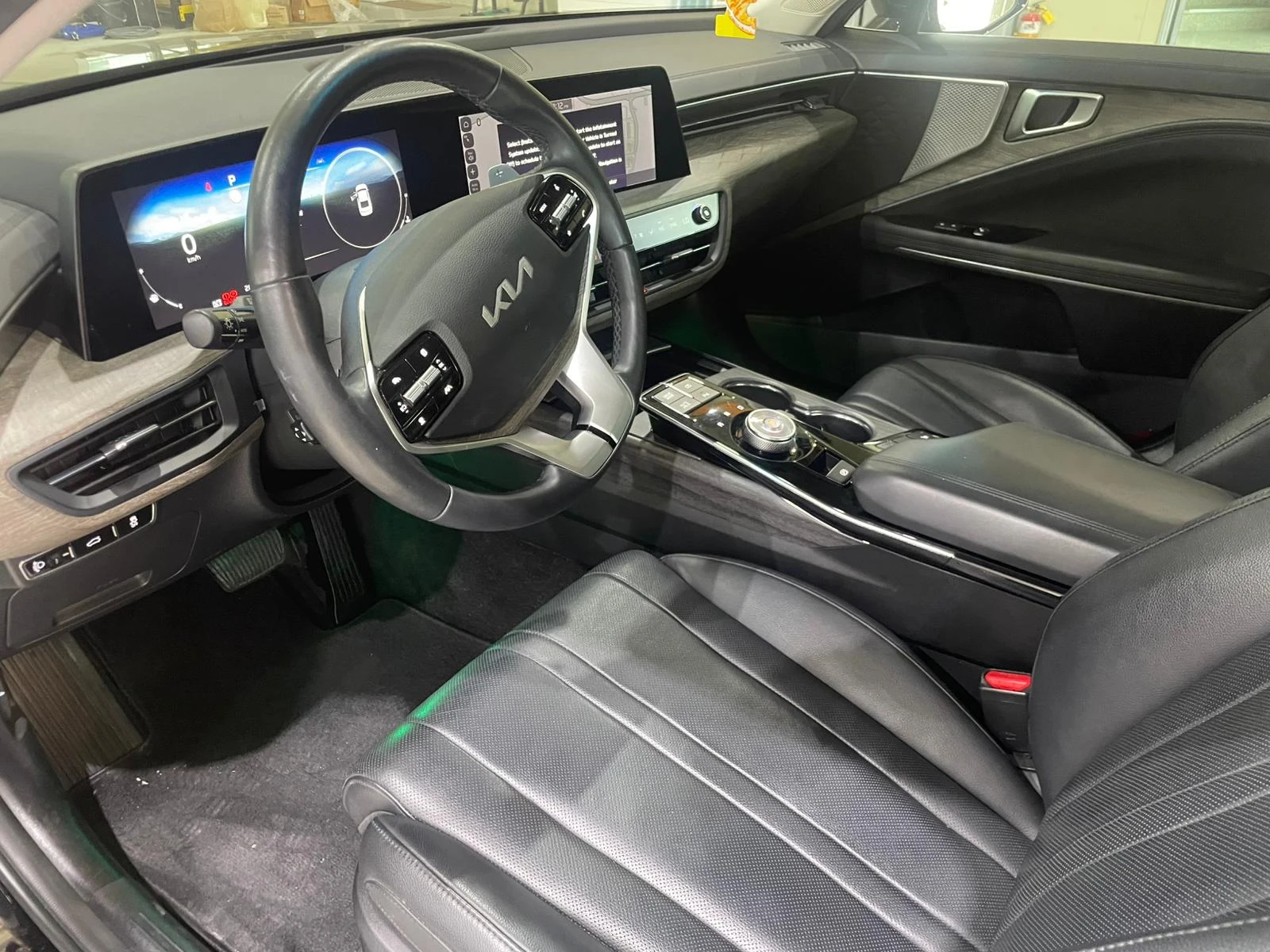 Kia K8 3.5 LPG ! 2WD ! Trendy !, снимка 8 - Автомобили и джипове - 55275653