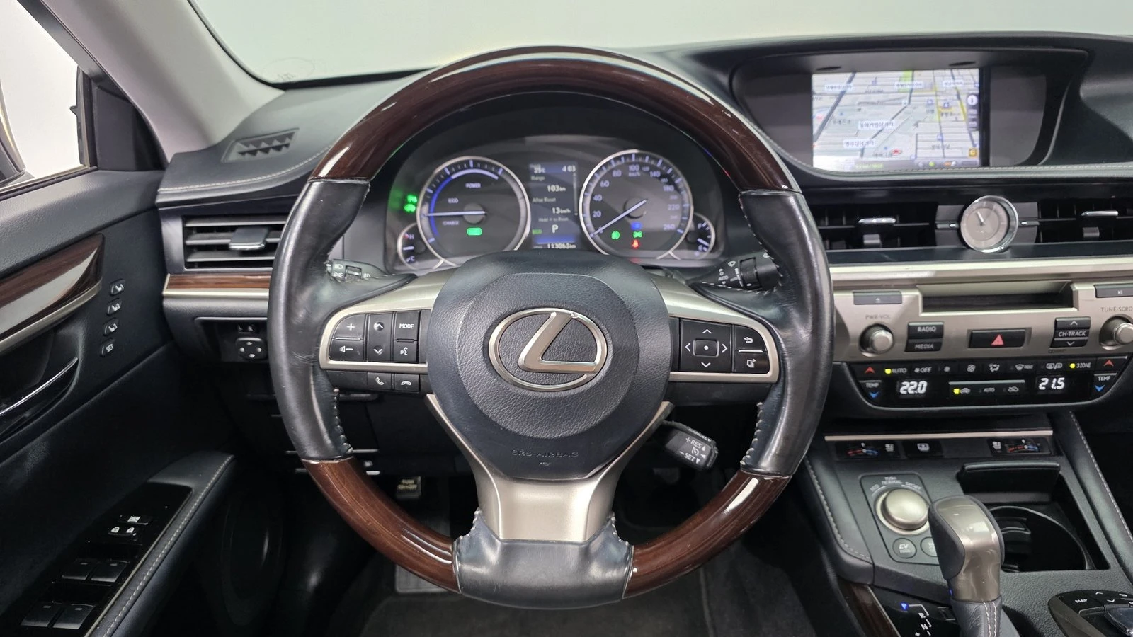Lexus ES ЛЮК* КРАЙНА ЦЕНА, снимка 13 - Автомобили и джипове - 55367146