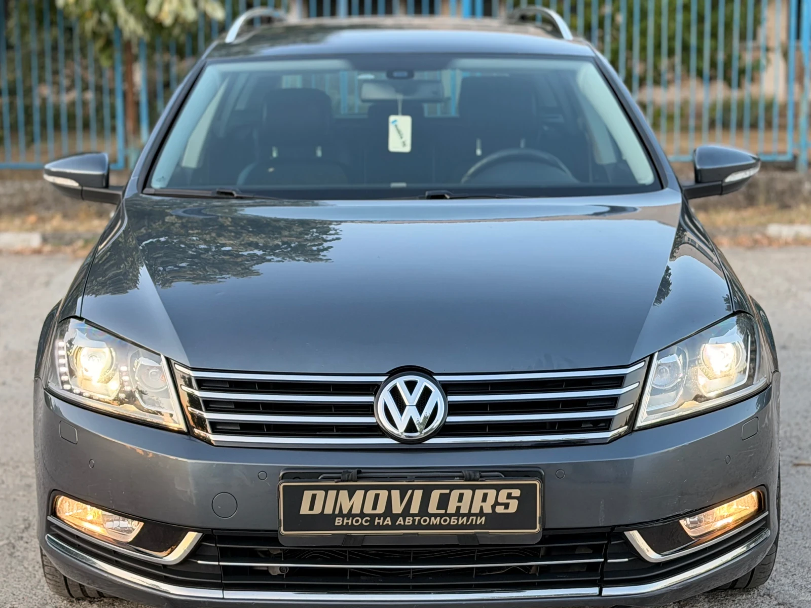 VW Passat 2.0TDI/HIGHLINE/LED, снимка 8 - Автомобили и джипове - 55532699