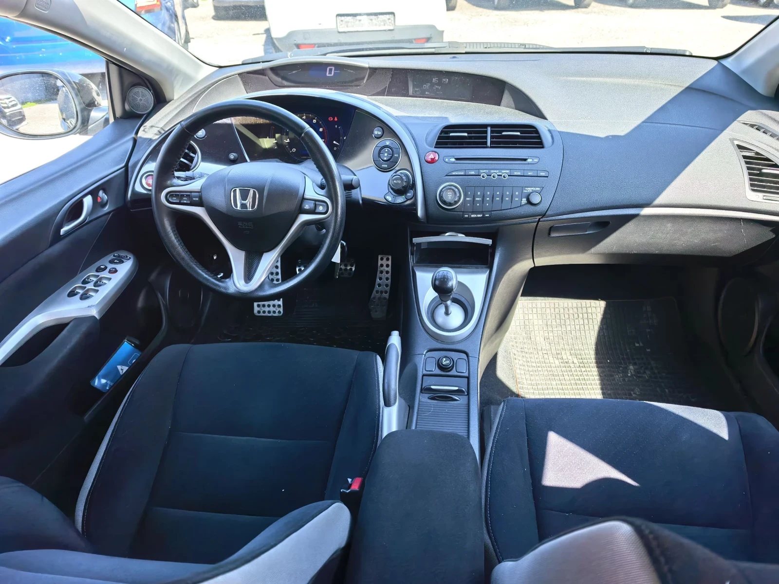 Honda Civic 1.4 83кс 157000км, снимка 9 - Автомобили и джипове - 55539833