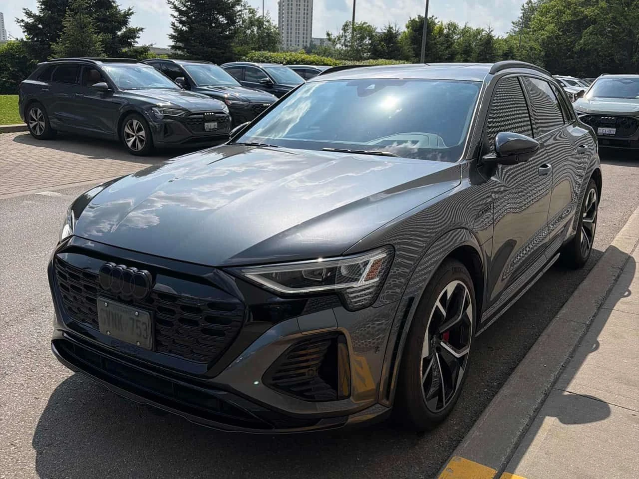 Audi E-Tron SQ8 / 360 / DIS / HUD / CARFAX 
