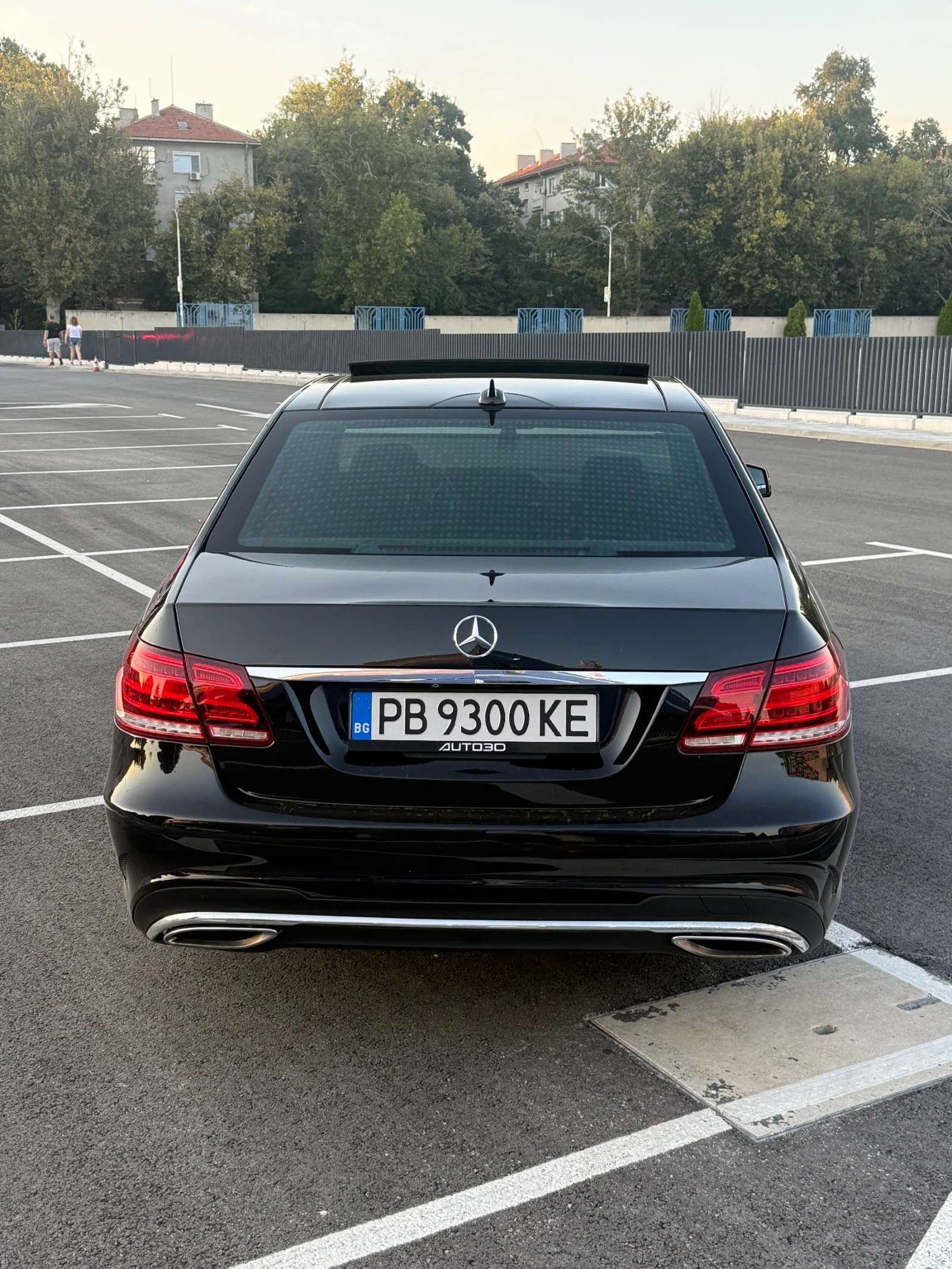 Mercedes-Benz E 400 4matic AMG Line, снимка 4 - Автомобили и джипове - 55552068
