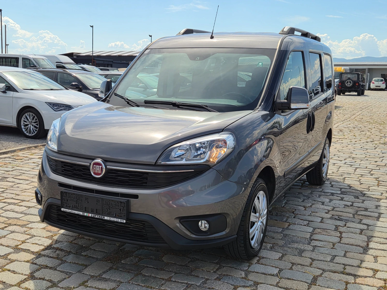 Fiat Doblo 1.4 Фабричен метан 5 места EURO 6B, снимка 3 - Автомобили и джипове - 55934102