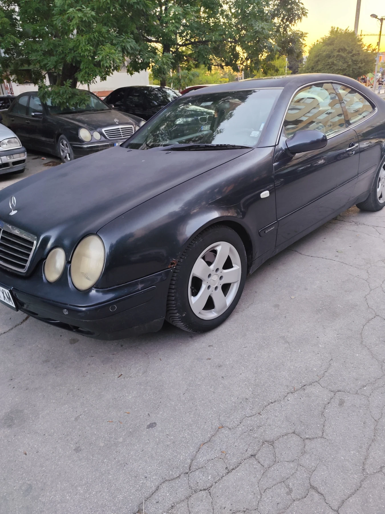 Mercedes-Benz CLK, снимка 6 - Автомобили и джипове - 55967752