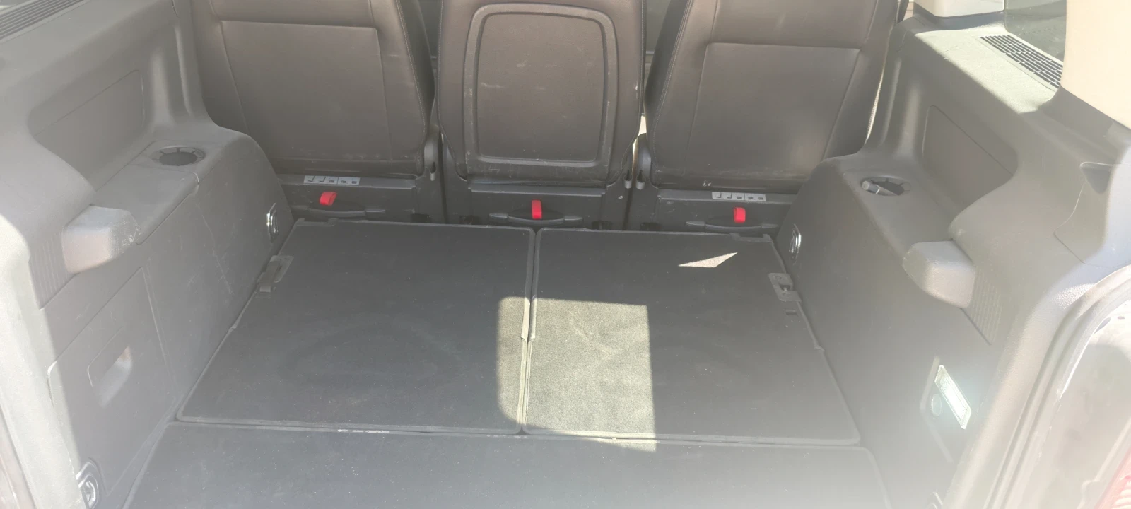 VW Touran, снимка 7 - Автомобили и джипове - 55991061