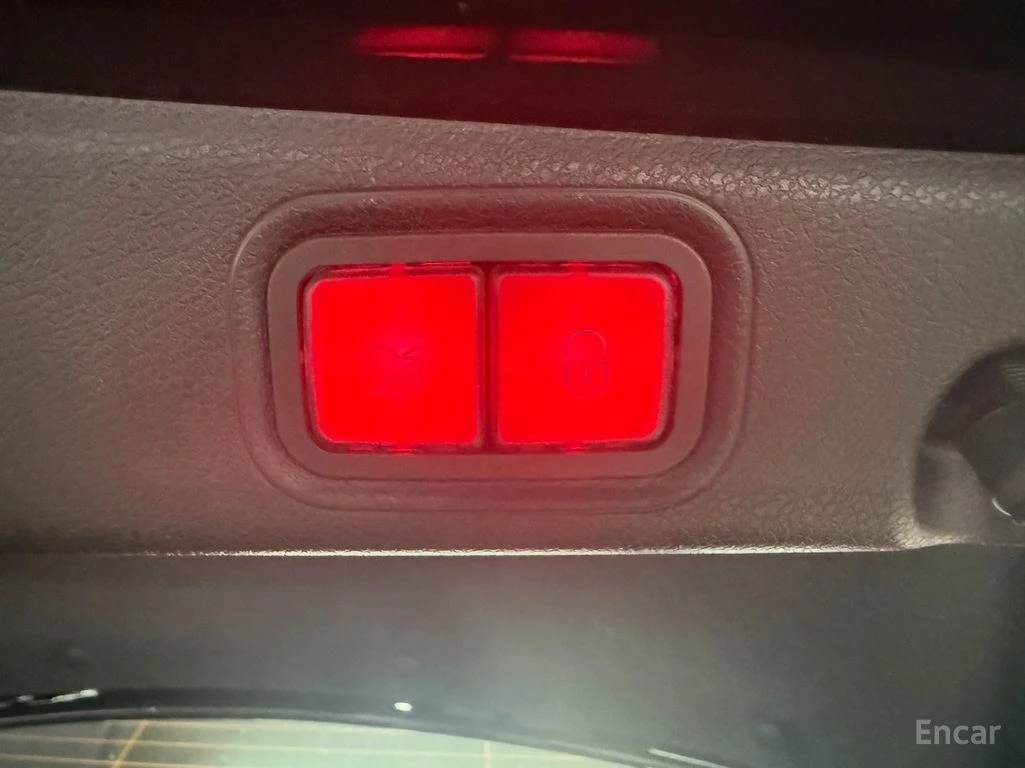 Mercedes-Benz E 300 AMG* LINE* 4MATIC* BURMESTER* �����* 360������*  | Mobile.bg � ����������� 16