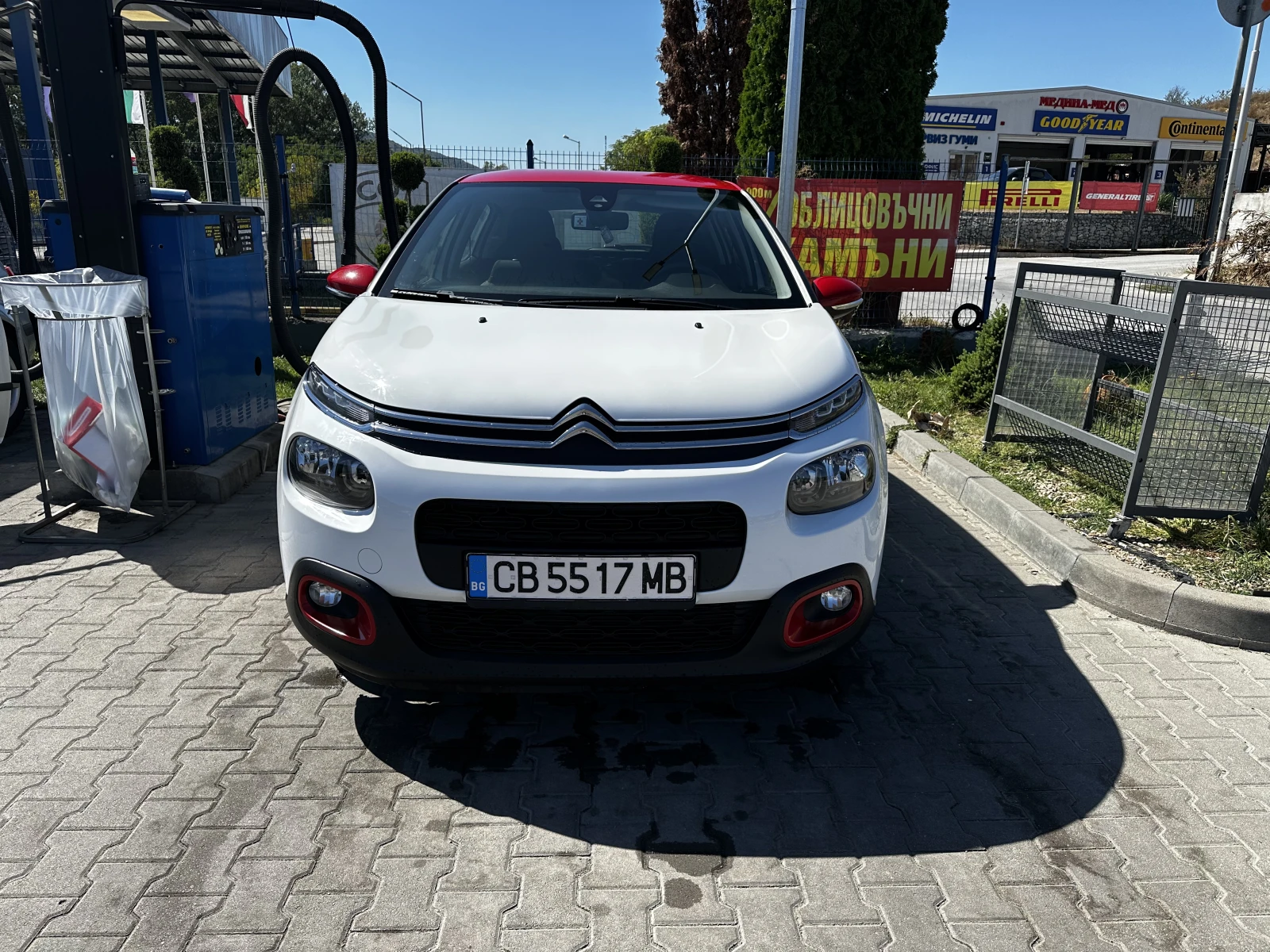 Citroen C3 1.2 PureTech two-tone, снимка 6 - Автомобили и джипове - 56296942